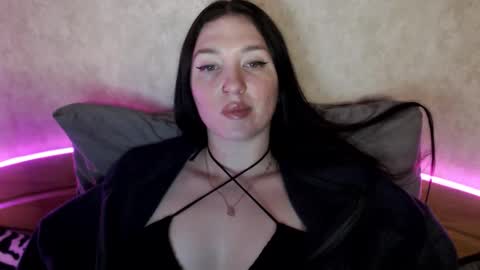 alisaadoll online show from November 26, 2025, 1:23 pm