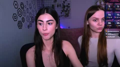 Snapshot of alisabliss chatting on October 18, 2025, 1:01 pm Alisa online show from October 18, 2025, 1:01 pm