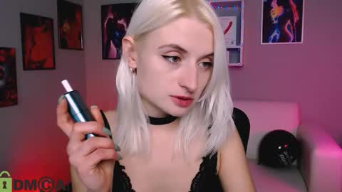 Snapshot of alisabliss chatting on October 21, 2025, 2:45 am Alisa online show from October 21, 2025, 2:45 am