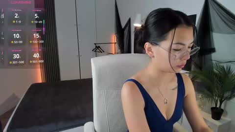 Alice online show from November 25, 2025, 7:30 am