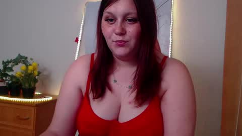 Snapshot of alisawoods_ chatting on May 16, 2026, 12:37 pm Alisa online show from May 16, 2026, 12:37 pm