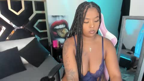 Alisha online show from March 10, 2025, 7:07 pm