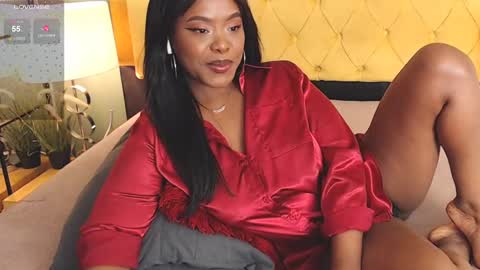 Luna online show from February 11, 2025, 9:03 pm