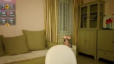 Snapshot of alisia_mars chatting on November 23, 2025, 5:07 am Alisia online show from November 23, 2025, 5:07 am