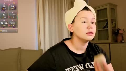 Snapshot of alisia_mars chatting on November 29, 2025, 7:55 am Alisia online show from November 29, 2025, 7:55 am