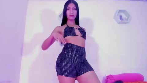 Snapshot of alisiacollinsss chatting on December 29, 2024, 3:24 pm Alisia online show from December 29, 2024, 3:24 pm