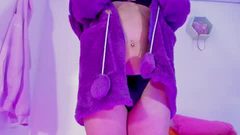 Snapshot of alisiacollinsss chatting on January 7, 2025, 5:01 am Alisia online show from January 7, 2025, 5:01 am