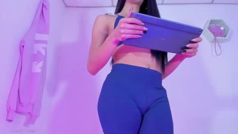 Snapshot of alisiacollinsss chatting on January 18, 2025, 6:13 am Alisia online show from January 18, 2025, 6:13 am