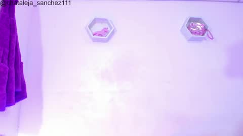 Snapshot of alisiacollinsss chatting on February 26, 2025, 3:19 pm Alisia online show from February 26, 2025, 3:19 pm