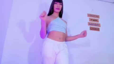 Snapshot of alisiacollinsss chatting on September 11, 2025, 11:27 pm Alisia online show from September 11, 2025, 11:27 pm