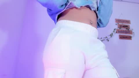 Snapshot of alisiacollinsss chatting on October 12, 2025, 3:38 am Alisia online show from October 12, 2025, 3:38 am