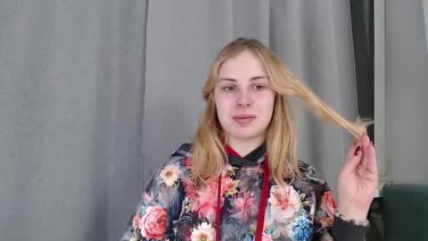 Alisa online show from February 23, 2026, 8:28 pm