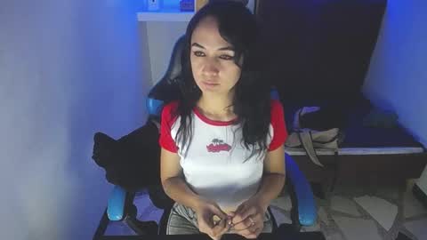 ALISON MOON online show from September 17, 2025, 1:02 pm