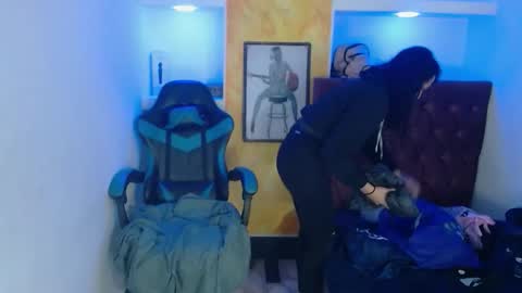 ALISON MOON online show from September 24, 2025, 11:24 am