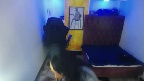 ALISON MOON online show from September 25, 2025, 11:36 am