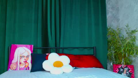 Alison online show from April 3, 2026, 9:02 pm