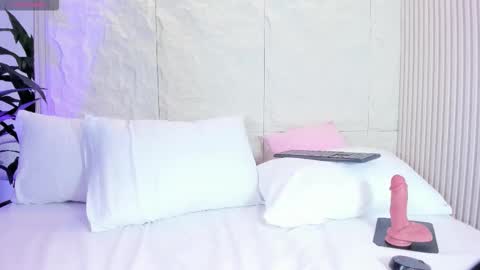 Alison  online show from October 3, 2025, 5:32 pm