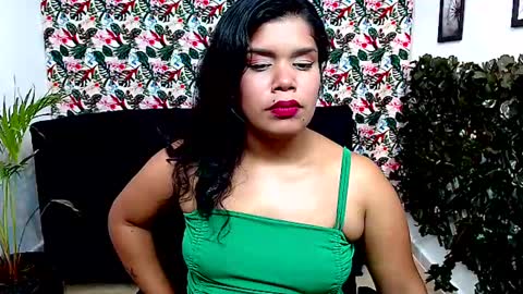 Snapshot of alisonn_hot chatting on December 18, 2024, 7:04 am ALISSON HOT online show from December 18, 2024, 7:04 am