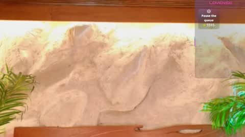 Alison Moon  online show from March 20, 2026, 10:25 pm