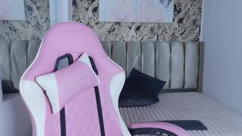 Alison online show from September 15, 2025, 1:11 pm