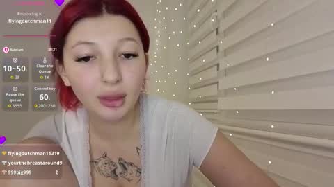 alissa_kiss_ online show from October 28, 2025, 6:32 pm
