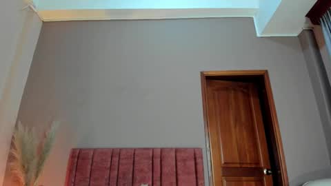 AlissaNix online show from November 23, 2025, 5:02 pm