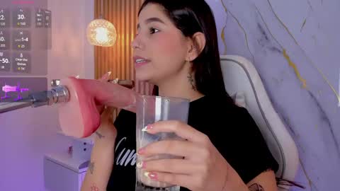 Snapshot of alissaowens_ chatting on April 25, 2026, 1:41 pm Alissa owens online show from April 25, 2026, 1:41 pm