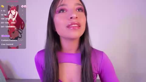 Mara  Isabel online show from October 10, 2025, 11:37 pm