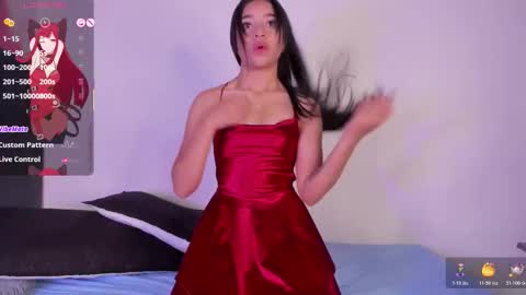 Mara  Isabel online show from November 8, 2025, 2:01 am