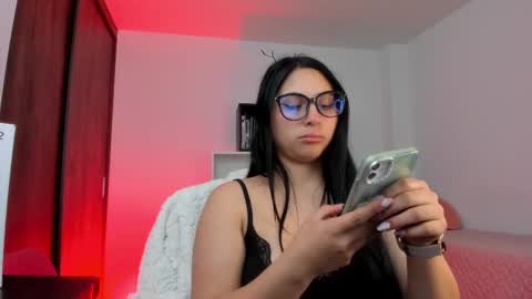 iraide online show from September 8, 2025, 8:52 pm