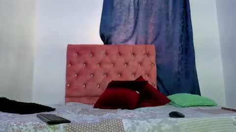 alisson0002 online show from June 14, 2026, 7:05 pm