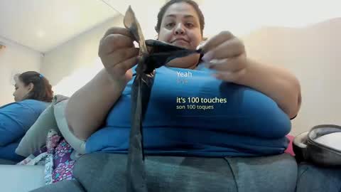 Alisson online show from October 15, 2025, 11:32 am