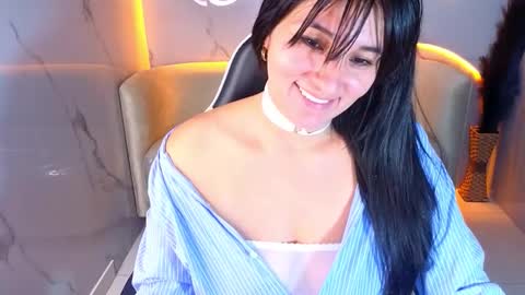 alisson_tx_ online show from March 19, 2026, 1:53 am