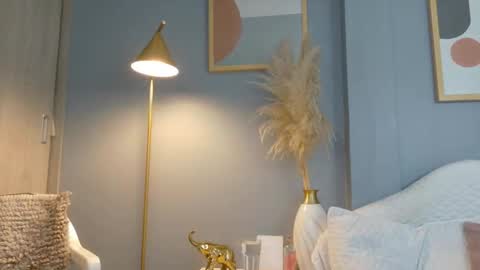 Alisson online show from November 21, 2025, 10:19 pm