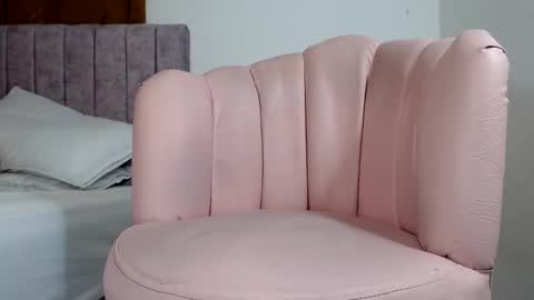 Snapshot of alissonkisses chatting on February 5, 2025, 2:40 am alisson online show from February 5, 2025, 2:40 am