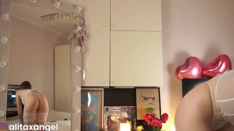 A L I T A online show from April 5, 2026, 4:48 pm