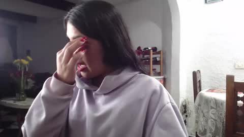 Snapshot of alix_beltran chatting on February 14, 2025, 1:23 am Alix online show from February 14, 2025, 1:23 am