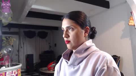 Snapshot of alix_beltran chatting on September 17, 2025, 1:18 am Alix online show from September 17, 2025, 1:18 am