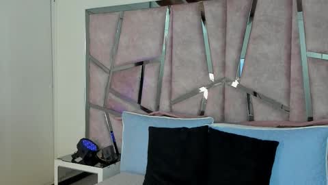 alix online show from October 26, 2025, 10:15 pm