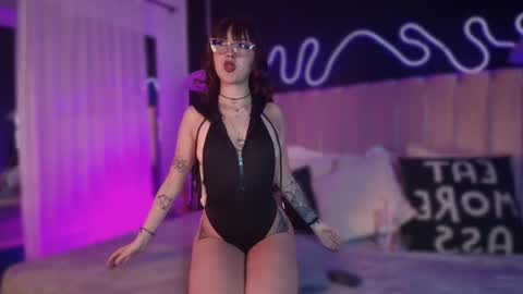 Ali online show from April 15, 2026, 11:39 am