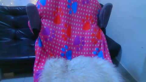 Snapshot of alixxe_ chatting on November 4, 2025, 8:19 pm alixxe_ online show from November 4, 2025, 8:19 pm