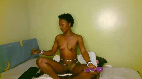 aliyah001 online show from October 11, 2025, 3:06 am