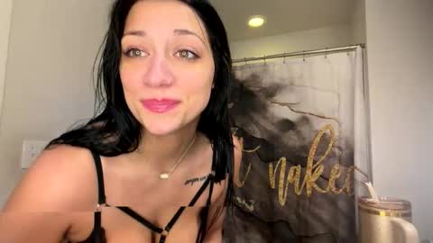 Snapshot of alizzz96 chatting on March 27, 2026, 5:34 pm Alizzz96 online show from March 27, 2026, 5:34 pm