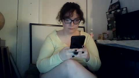 Snapshot of all2apollo chatting on July 14, 2026, 3:22 am Deity Apollo online show from July 14, 2026, 3:22 am