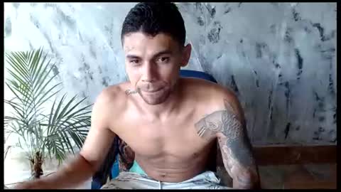 Snapshot of allanbarreto chatting on June 18, 2026, 5:39 pm Allan online show from June 18, 2026, 5:39 pm