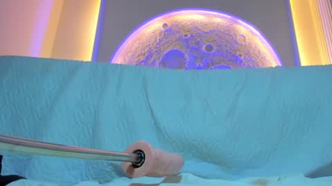 Allanna online show from December 14, 2024, 5:47 pm