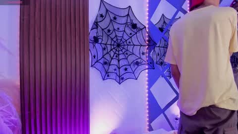 Allen online show from October 7, 2025, 3:04 am