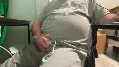 Allergictolove online show from January 12, 2025, 1:00 am