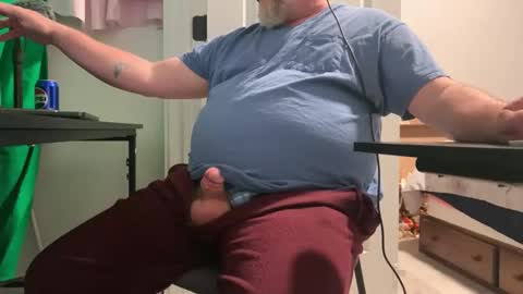 Allergictolove online show from October 15, 2025, 5:46 pm