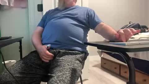 Allergictolove online show from February 7, 2026, 5:05 pm